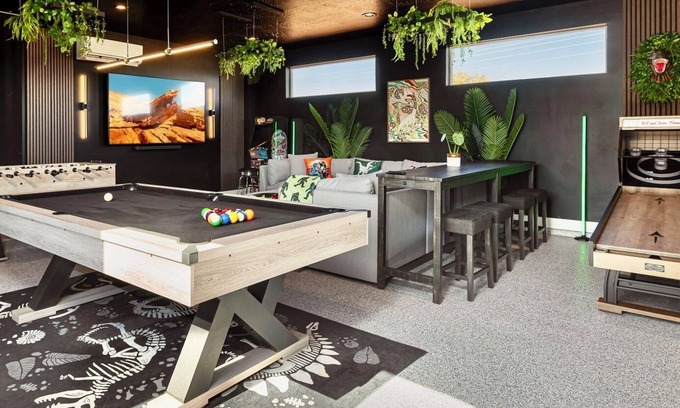 Kanab Villa | Dino Ranch Villa C, Family Fun with Game Room, Hot Tub and Stunning Views