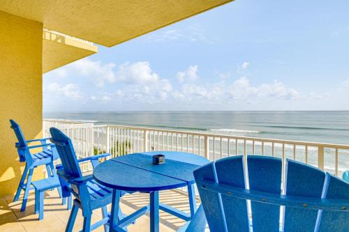 New Smyrna Beach Apartment | Direct Beach Access NSB Condo with Community Perks