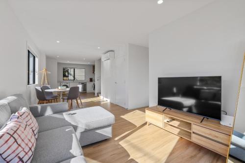 Linwood Apartment | Discover a Brand New Apartment in Vibrant CHCH