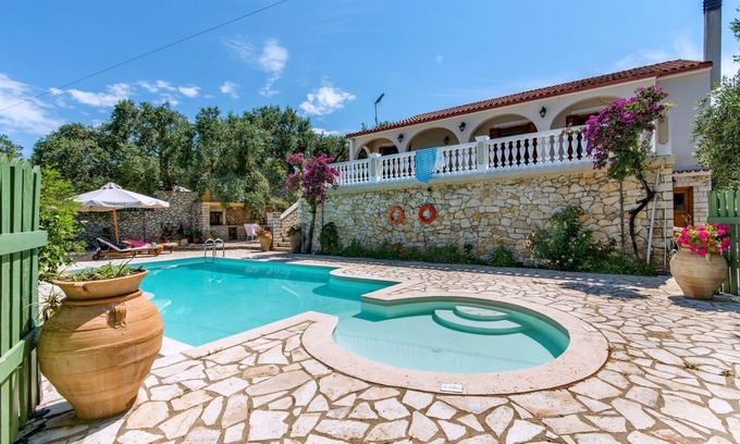 Ieromonachos Villa | Discover peace at Villa Kyklamino – your perfect Paxos escape