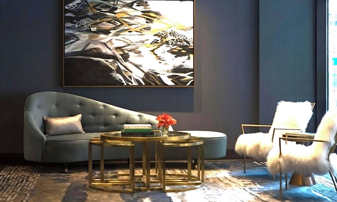 Downtown Chicago Hotel | Discover the Best of Chicago's Loop Near Ford Center Theatre! Pets are Welcome!