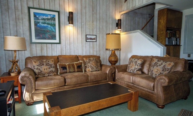 Mammoth Lakes Condo | Discovery 4 #110, Loft