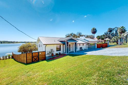 Mount Dora House | Dock Holiday
