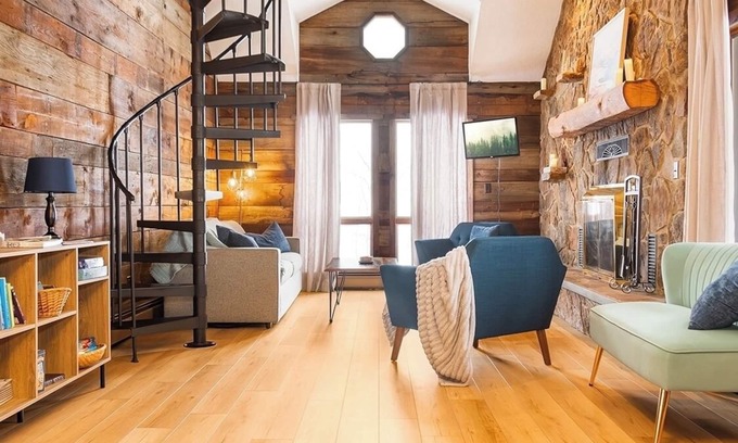 Oakland Cabin | Dog friendly, 3-bedroom cabin with hot tub, king bed and firepit in Oakland