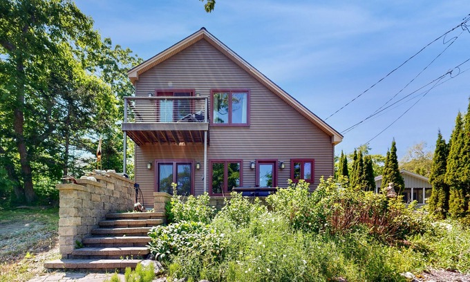 Cundys Harbor House | Dog-friendly home with high-speed WiFi, washer/dryer, & private dock