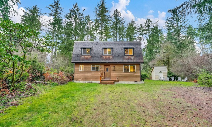 Anderson Island Cabin | Dog-friendly storybook home in the trees with tennis, pickleball & beach access