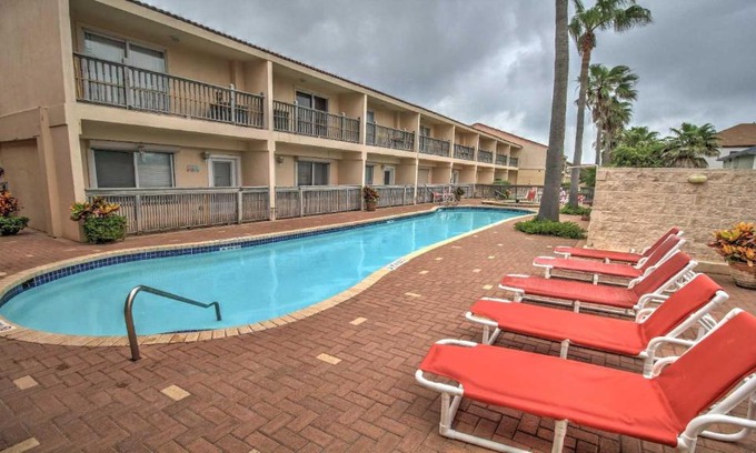 South Padre Island Apartment | DOLPHIN 23 condo