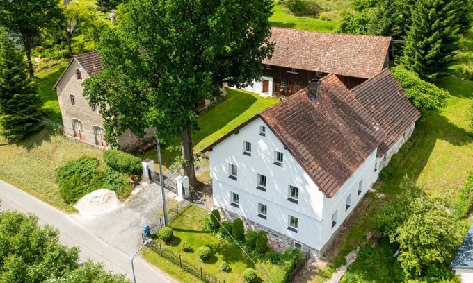 Konradow House | Dom Pod Dębem Agroturystyka