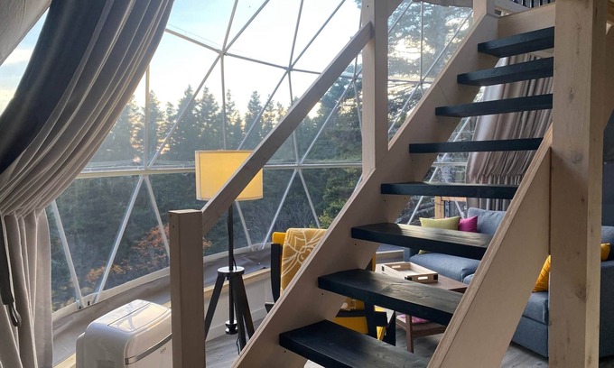 Perce Ski Chalet | Dome #2 forested at Domaine Renard