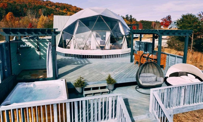 Lupton City Villa | Dome - Max Privacy Su