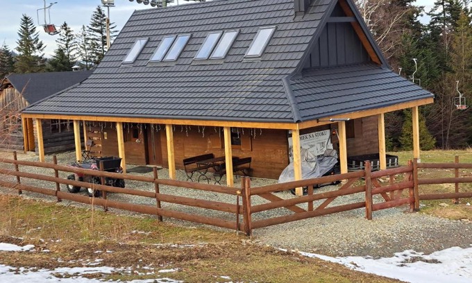 Jelesnia Ski Chalet | Domek Na Stoku