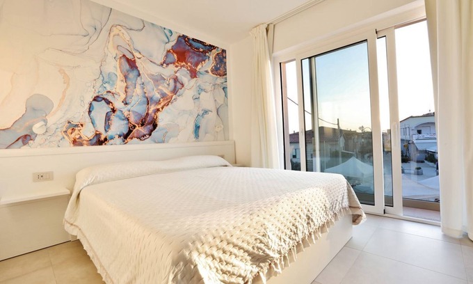 Vignola Mare House | DOMO 103 - Deluxe Double Room with Sea View