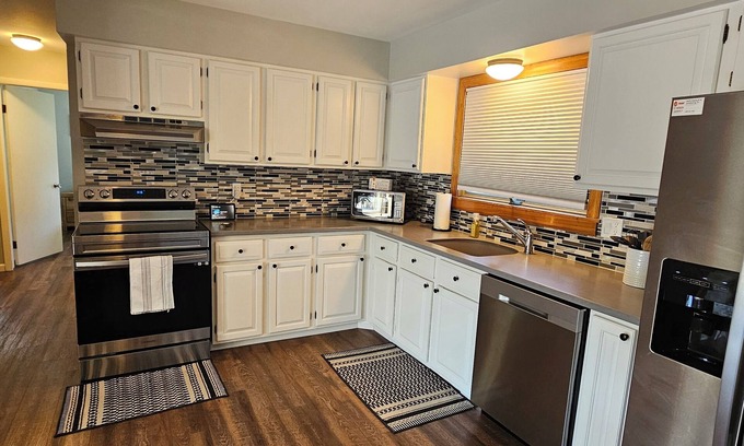 West Branch Cottage | Don't miss this private spot on Fawn Lake! Lakefront cottage sleeps 6