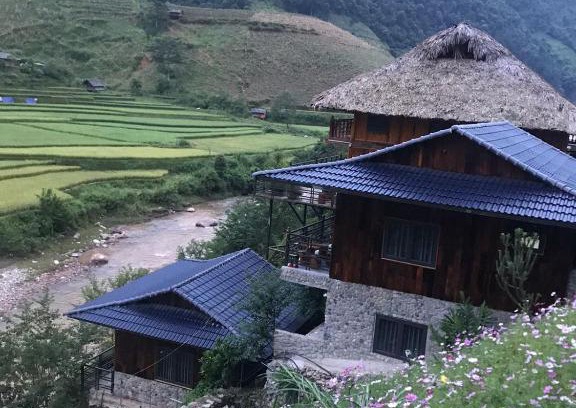 Mu Cang Chai House | Dong Suoi H'mong Homestay & Bungalow