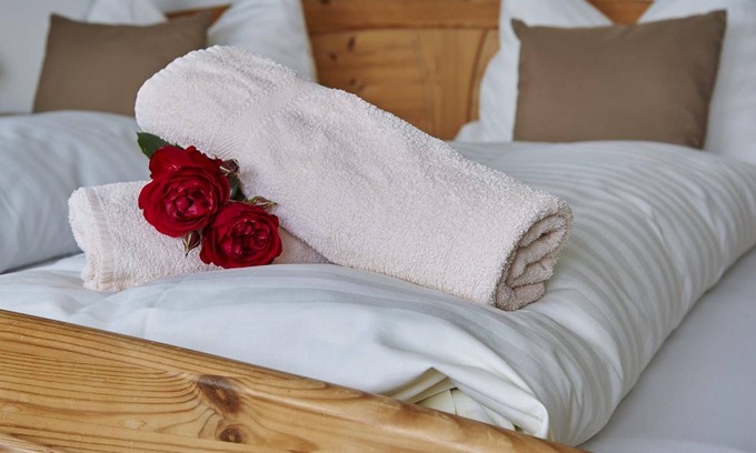 Kaning Cottage | Doppelzimmer, Dusche, WC, 1 Schlafraum - Gästehaus Alpenrose
