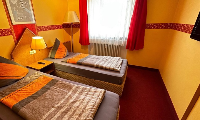 Erlangen Apartment | Doppelzimmer für 2 Gäste mit 18m² in Erlangen