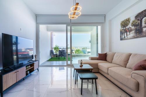 Larnaca Apartment | Doria 2-Bedroom Apartment & Balcony in Larnaca