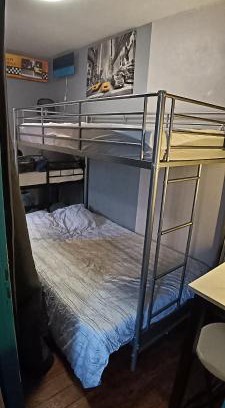 Le Kremlin-Bicetre House | Dortoir de 5 lits 13m2 dans un F2 Partagé 30m2