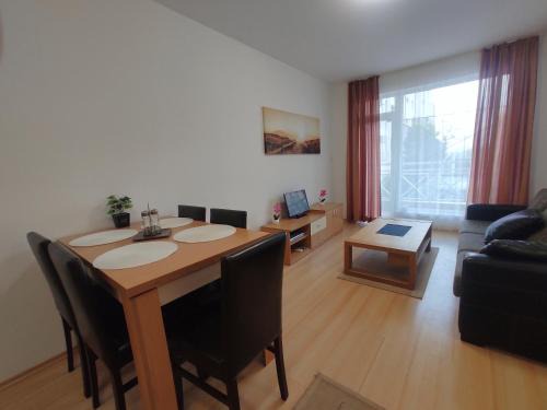 Tankovo Apartment | Double Cherry Apartment