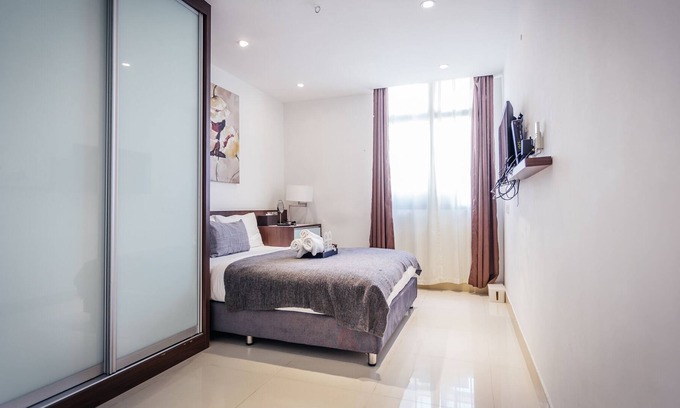 East Coast House | Double Master Room & private bathroom (4) in terrace house