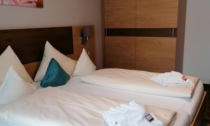 Rauris Bed & Breakfast | Double Room "Blume" - Breakfast Hotel Birkenhof