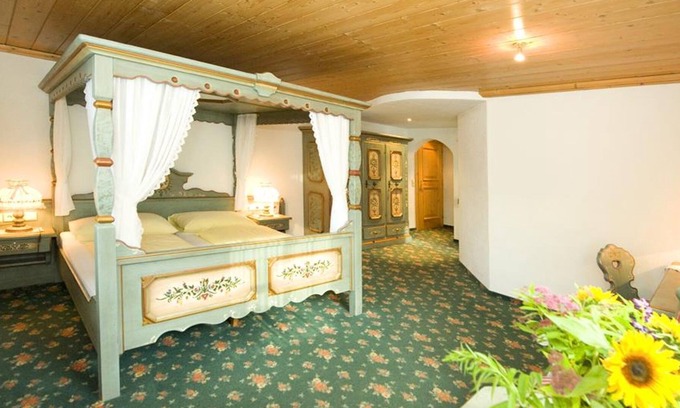 Rauris Cottage | Double room country house half board - Hotel Bräu***