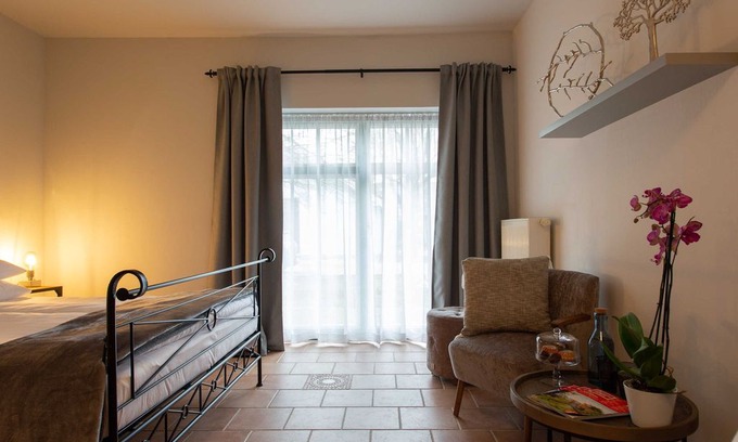 Oldenburg in Holstein Apartment | Double Room 9 - Landhotel Teichwiesenhof