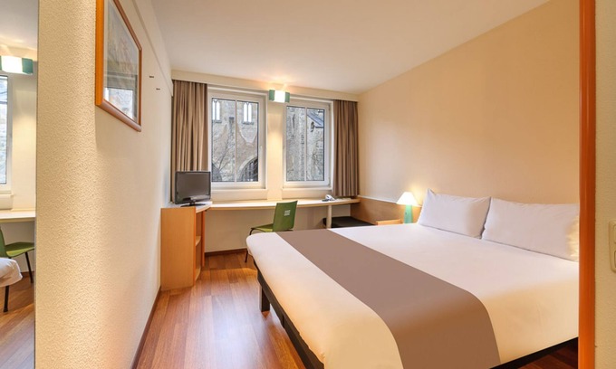 Erfurt Old Town House | Double Room - Hotel ibis Erfurt-Altstadt