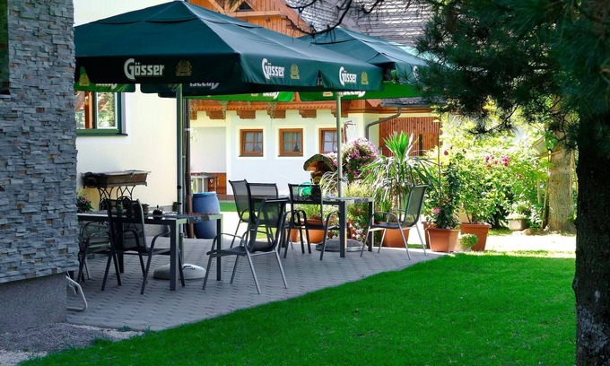 Irdning-Donnersbachtal Apartment | Double room with shower, WC - Gasthof/Pension/Appartement zur Gams