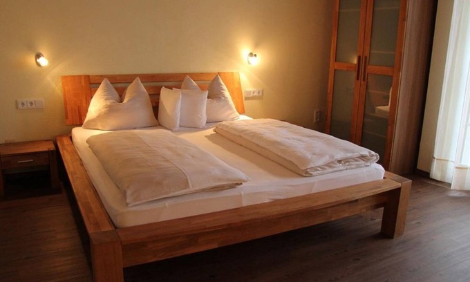 Brauneberg Apartment | Double room with balcony Rate 2 nights - Weingut Gehlen-Cornelius