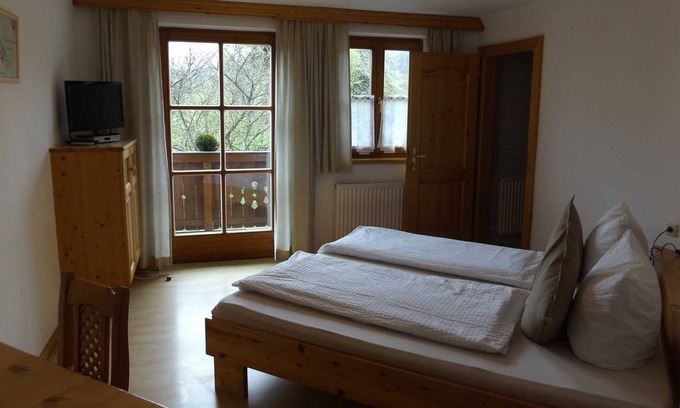 Nussdorf am Attersee Cottage | Double room with balcony and panoramic view - Gasthof Steinbichler