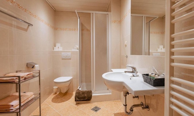 Seeboden Bed & Breakfast | Double room without breakfast - Gasthof Postwirt