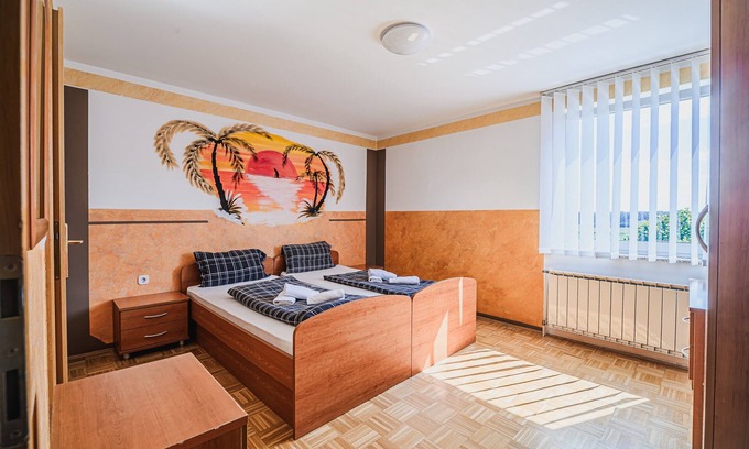 Trnovska House | Double/Twin Room with Free parking at Siva Čaplja