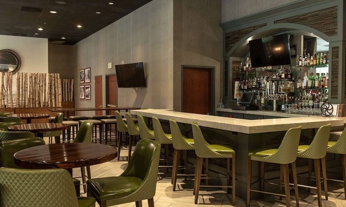 Santa Ana Hotel | DoubleTree by Hilton Santa Ana - Orange County Airport