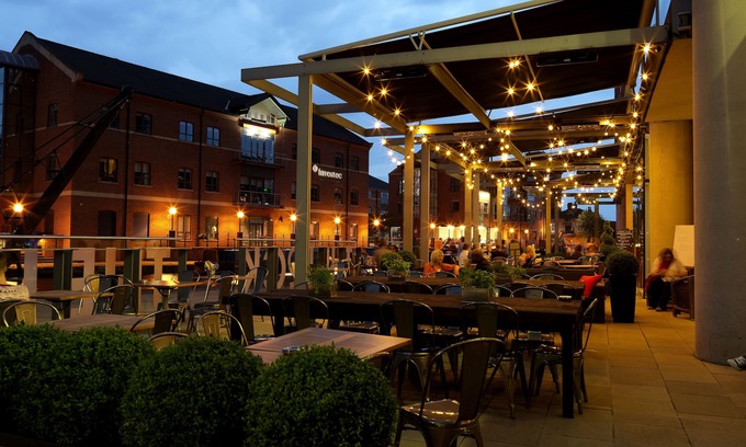 Leeds City Center Hotel | DoubleTree by Hilton Hotel Leeds City Centre