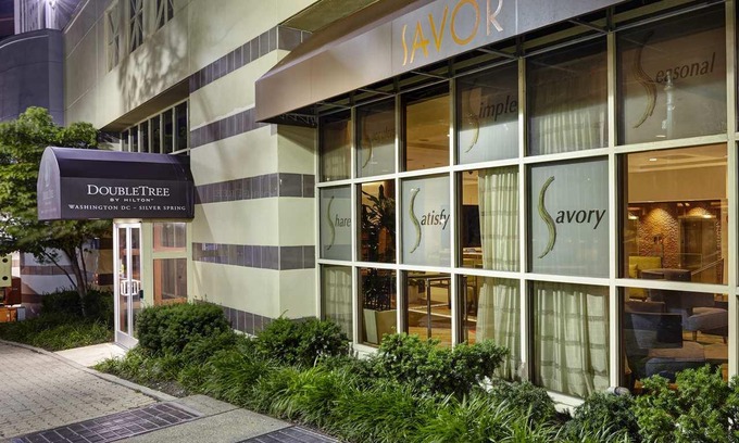 Downtown Hotel | DoubleTree by Hilton Hotel Washington DC - Silver Spring