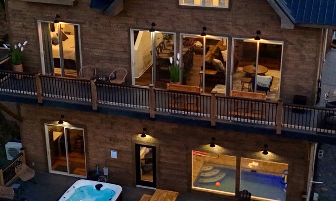 Sevierville Cabin | Douglas Lake Life and Pigeon Forge Adventures