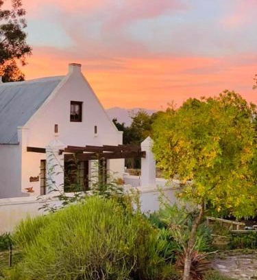 Breede Valley Ski Chalet | Dove Cottage at Rhebokskraal Olive Estate