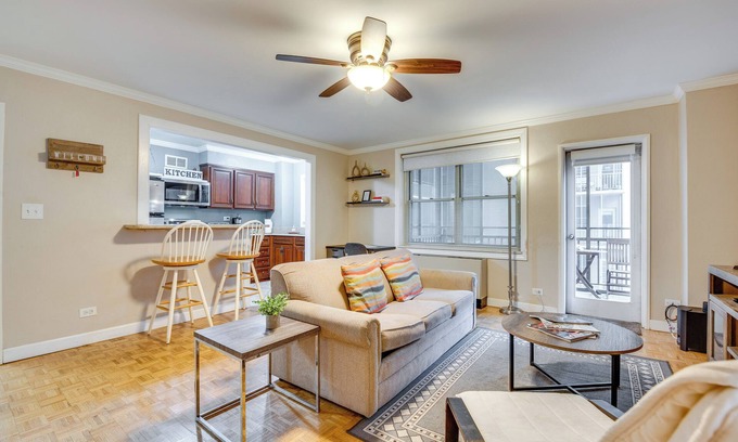 Peachtree Center Condo | Downtown Atlanta Condo: Balcony, Walkable Area