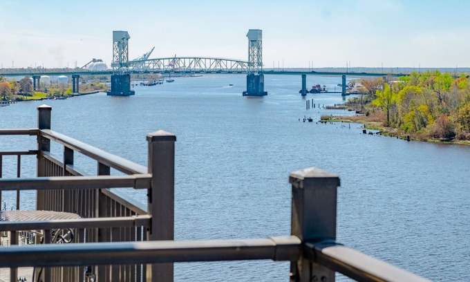 Downtown Wilmington Condo | Downtown - Balcony overlooks river - Free parking
