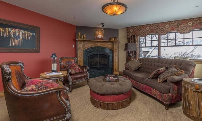 Bozeman Condo | Downtown Bozeman home w/gorgeous mountain views, close to MSU - Main Street Retreat