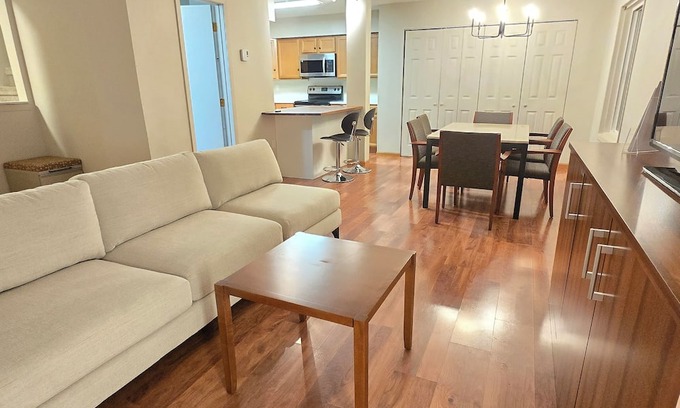 Chanhassen House | Downtown Chanhassen Townhome - 3 bedrooms