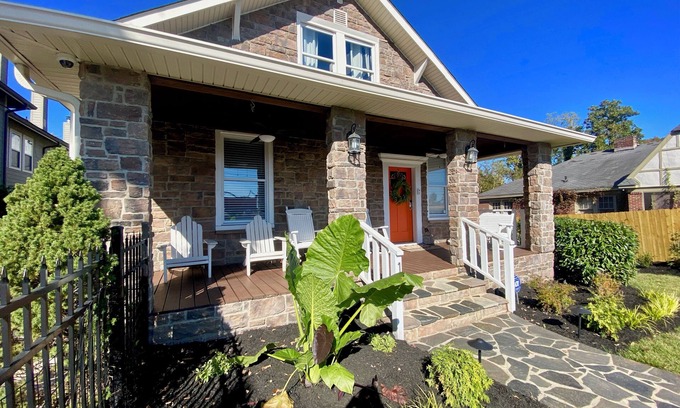 Greenville Downtown House | Downtown House steps to Falls Park, Baseball Stadium, Restaurants & Shopping