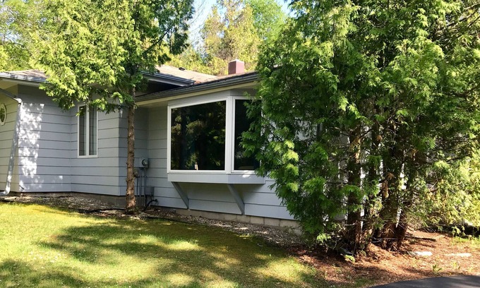 Sister Bay Cottage | Downtown Sister Bay Cottage (walk to everything), Open Year Round.
