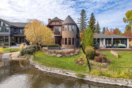 River West House | Drake Park Villa home