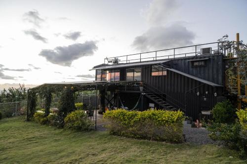 Roble House | Dream Homes Vacaciones Heredia - 8 miles Airport