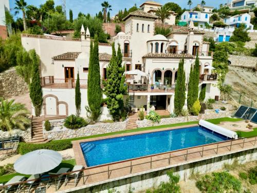 Almunecar Villa | Dream Stay! 15 Guests, Big Pool with Heating Option at Extra Cost, Sea view!