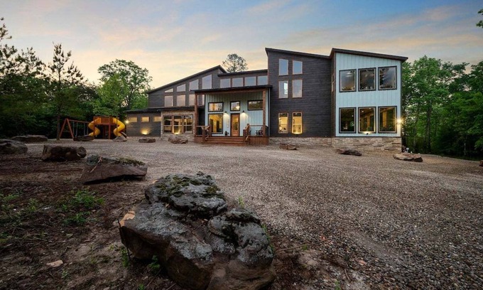 Broken Bow Cabin | Dreams and Streams in Hochatown/Broken Bow, OK