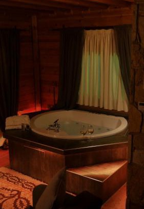 Mesaia Trikala House | Dryades Suites