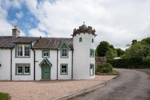 Melrose House | Dryburgh Stirling One